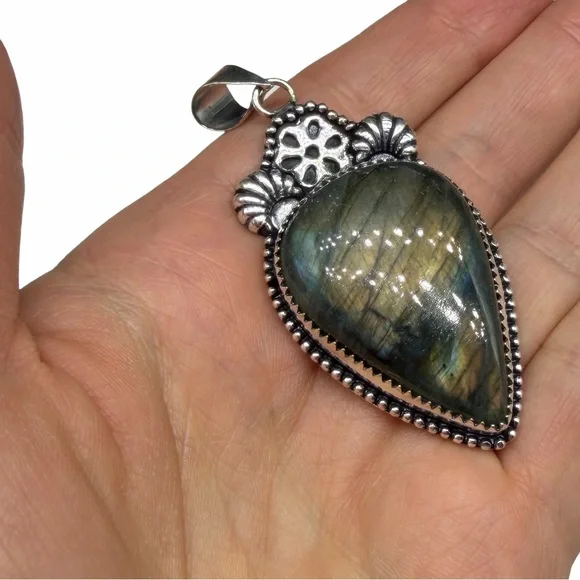 Labradorite Necklace Pendant 925 Sterling Silver Overlay - Picture 5 of 6